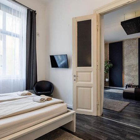 Spacious Apartment Almassy Budapeste Exterior foto