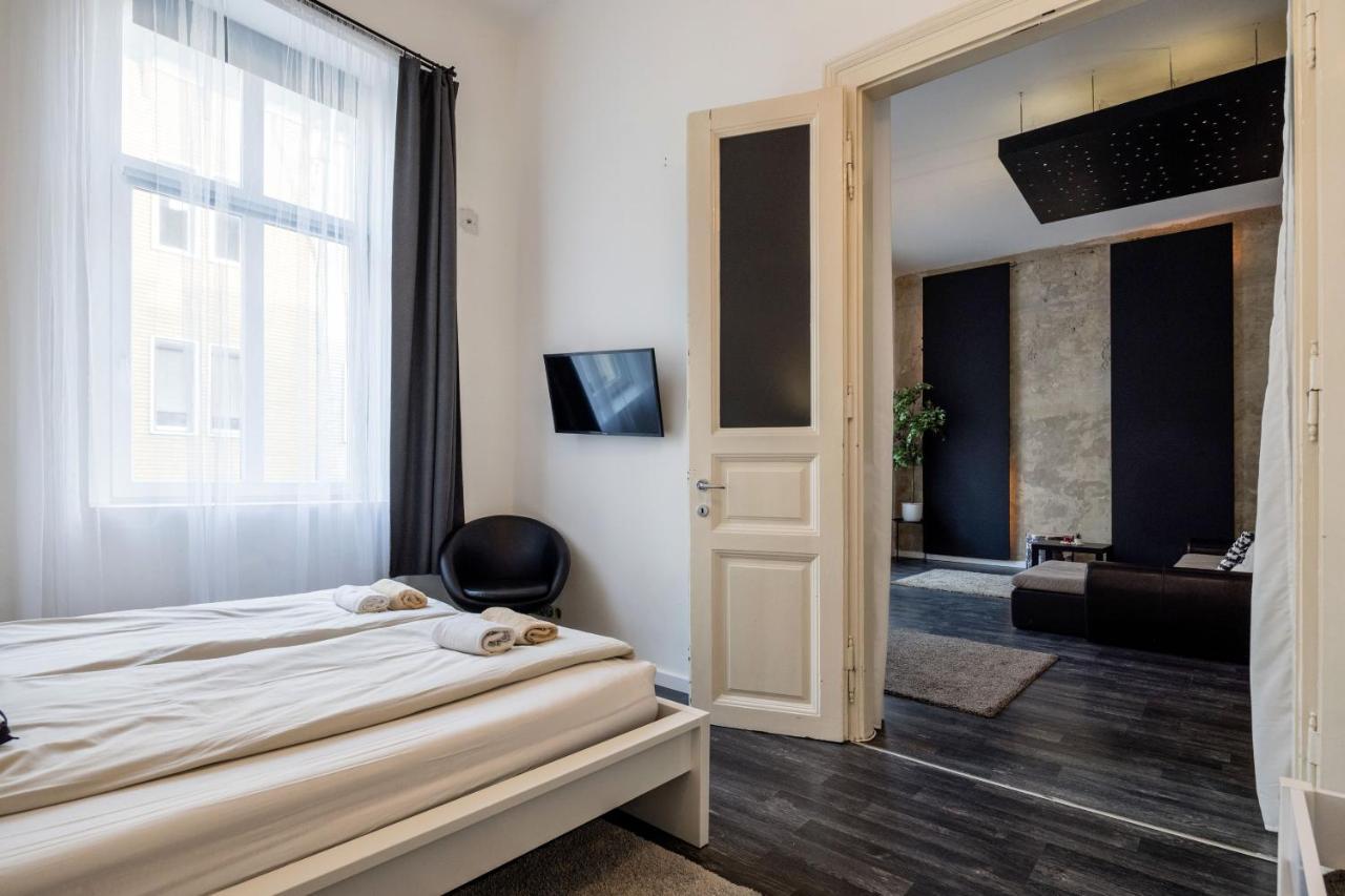 Spacious Apartment Almassy Budapeste Exterior foto